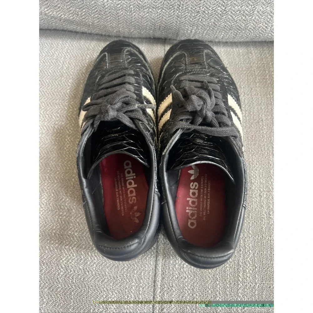 adidas smoke free